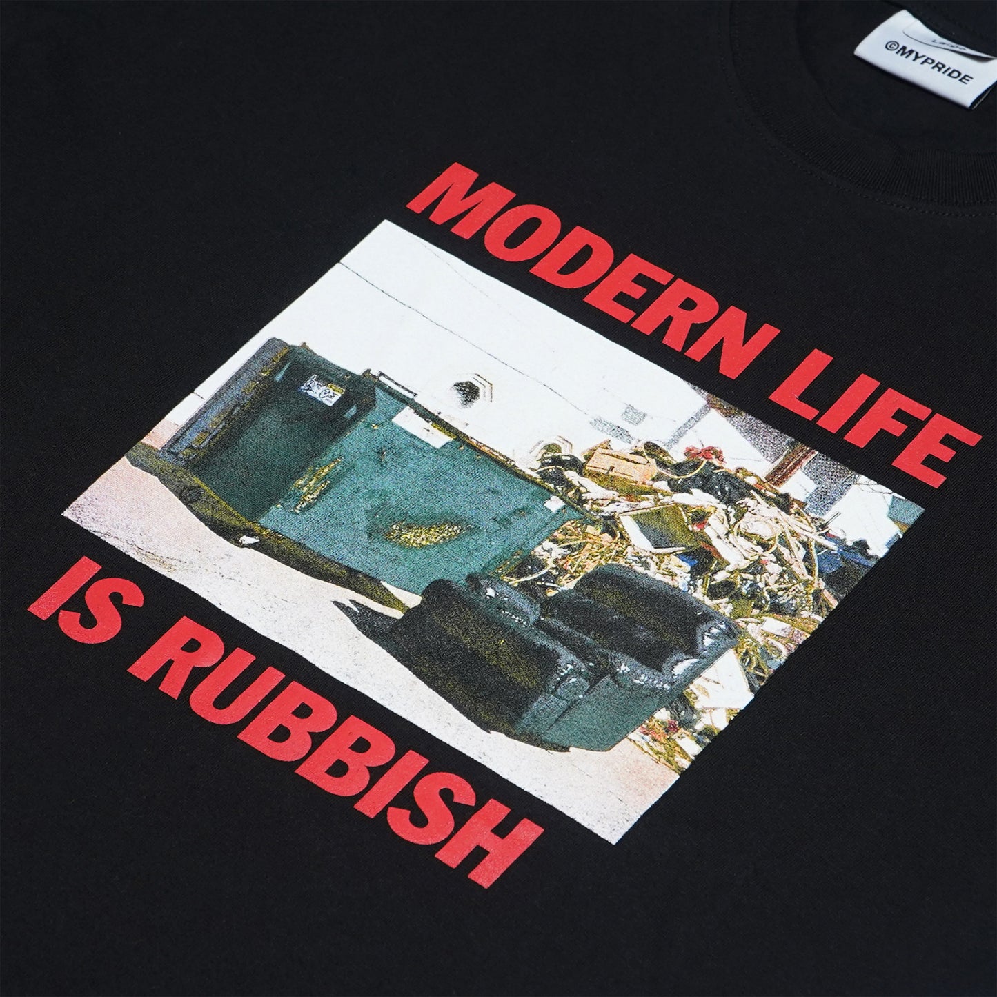 MYPRIDE " MODERN LIFE " - BLACK - TSHIRT